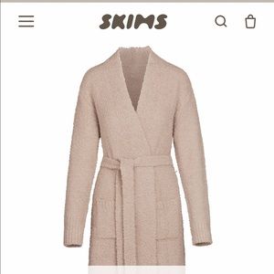NWT SKIMS $108 Cozy Knit short robe in stone